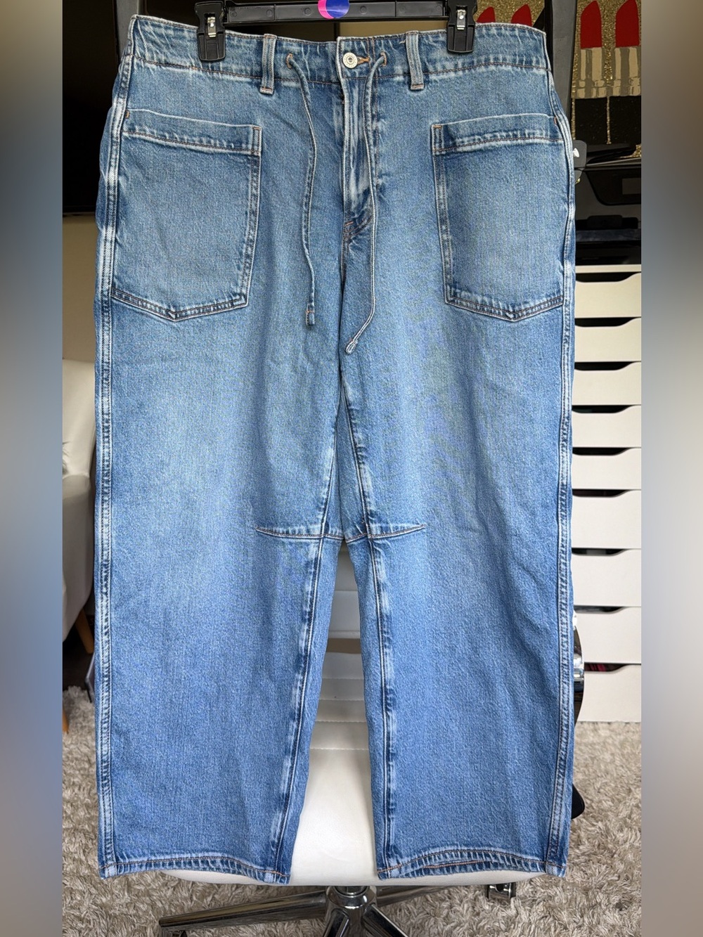 American Eagle barrel jeans